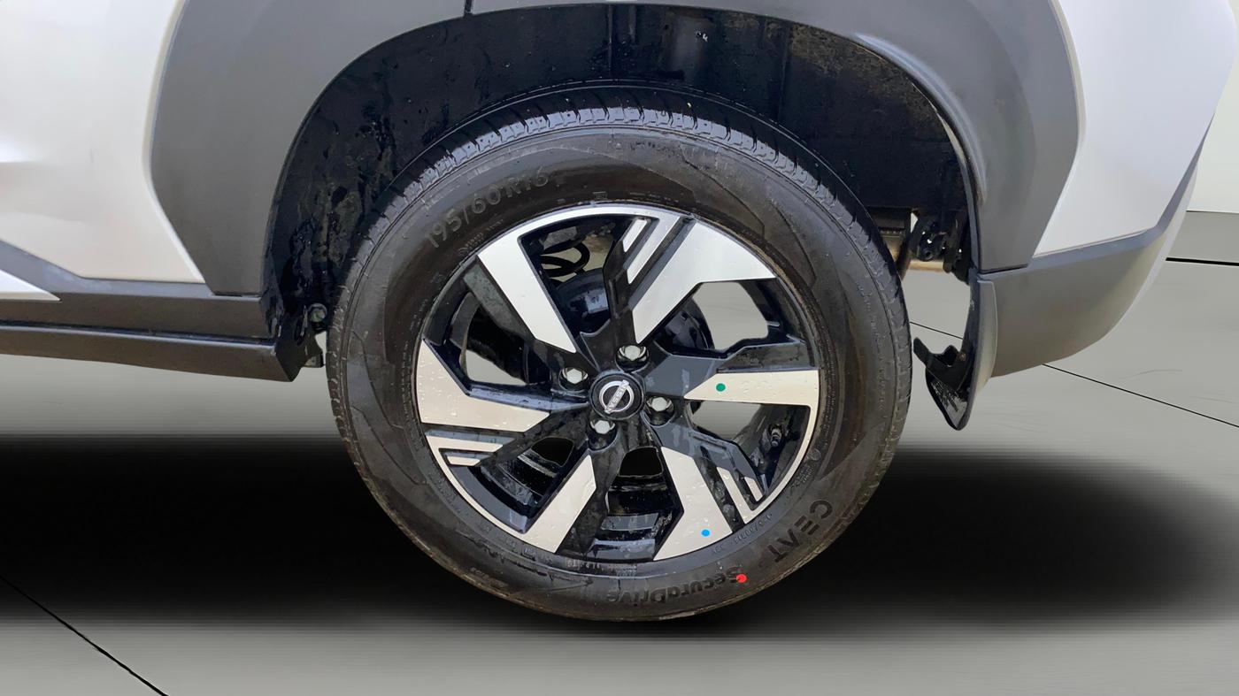 2025 Nissan MAGNITE N-Connecta B4D 1.0 Petrol MT, Petrol, Manual, 2,122 km, Left Rear Wheel