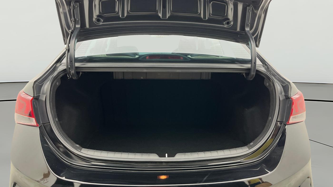 2018 Hyundai Verna 1.6 VTVT SX, Petrol, Manual, 69,994 km, Boot Open Zoomed View