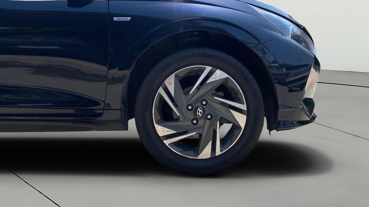 2020 Hyundai NEW I20 ASTA 1.2 AT, Petrol, Automatic, 1,05,022 km, Right Front Wheel