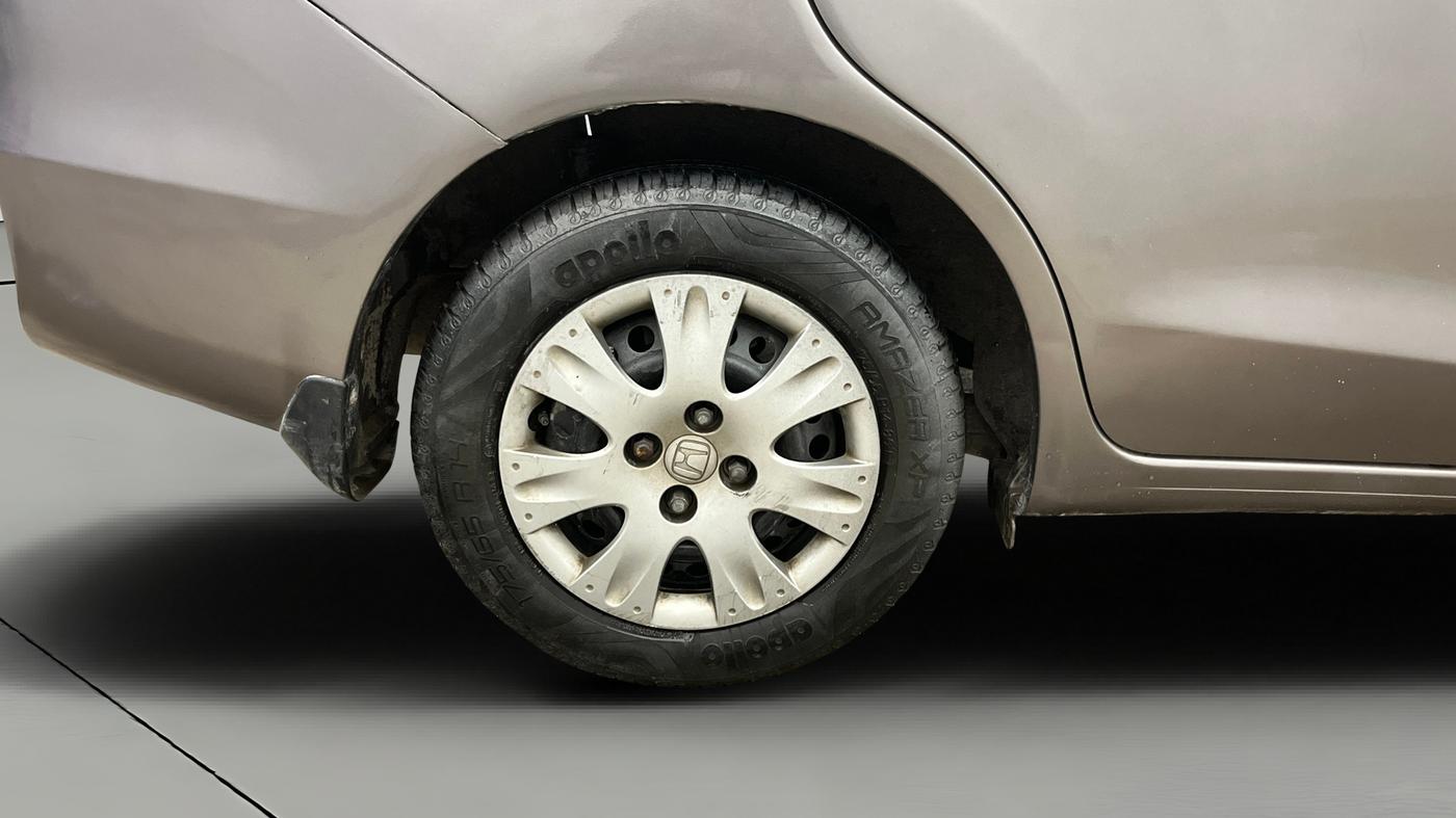 2014 Honda Amaze 1.2L I-VTEC S, Petrol, Manual, 50,739 km, Right Rear Wheel