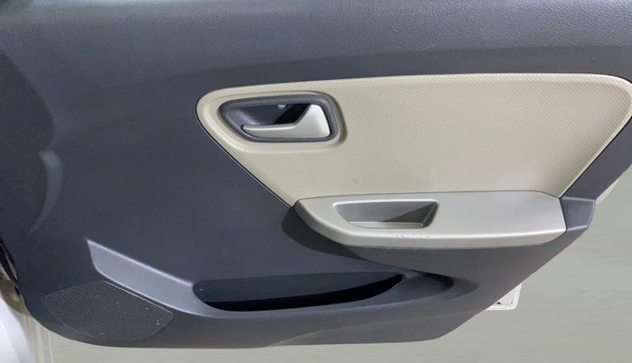 2018 Maruti Alto K10 VXI, Petrol, Manual, 25,181 km, Driver Side Door Panels Control