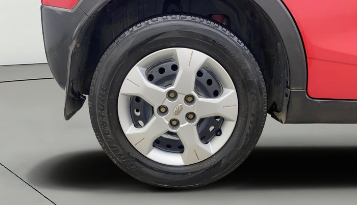 2021 Mahindra XUV300 W6 1.2 PETROL AMT, Petrol, Automatic, 47,970 km, Right Rear Wheel