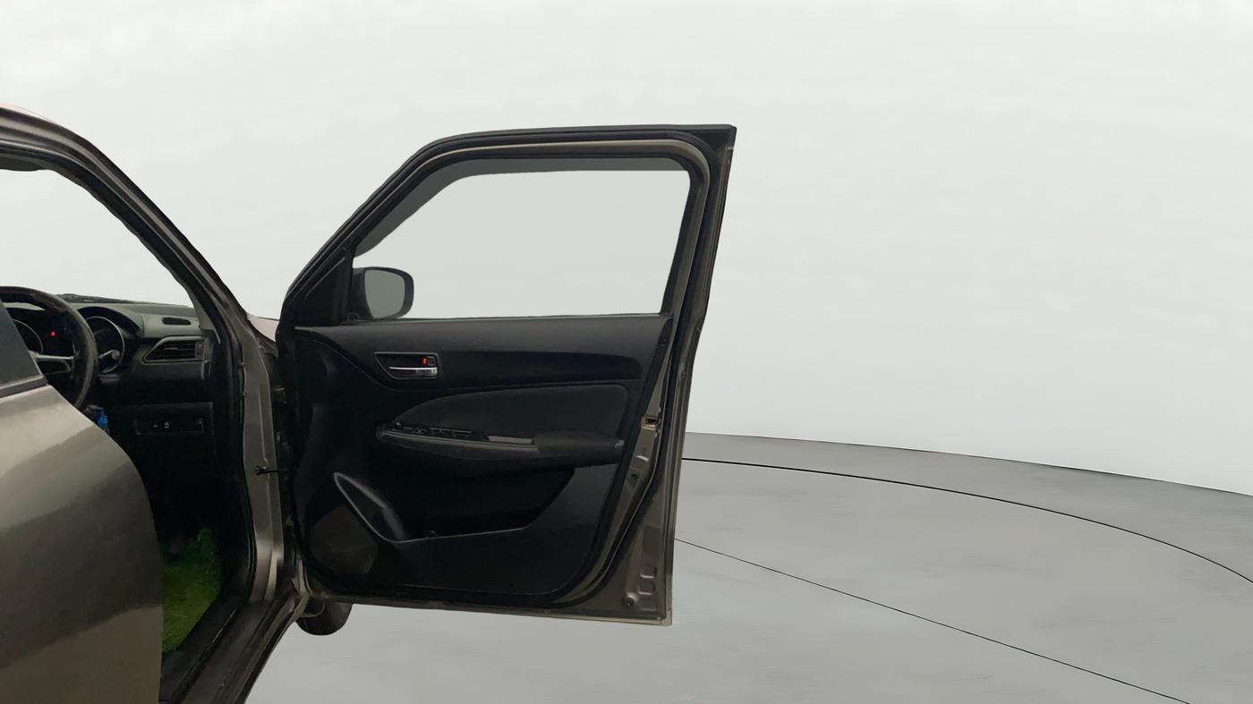 2021 Maruti Swift VXI, Petrol, Manual, 79,881 km, RHS Front Door