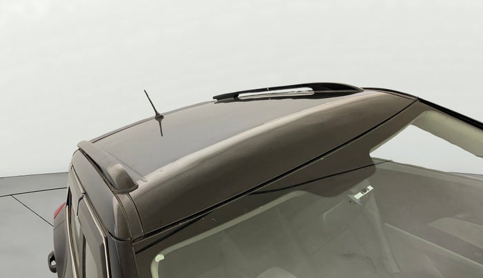2019 Mahindra XUV300 W6 1.2 PETROL, Petrol, Manual, 67,763 km, Roof