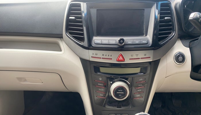 2021 Mahindra XUV300 W8 (O) 1.2 PETROL, Petrol, Manual, 82,584 km, Air Conditioner
