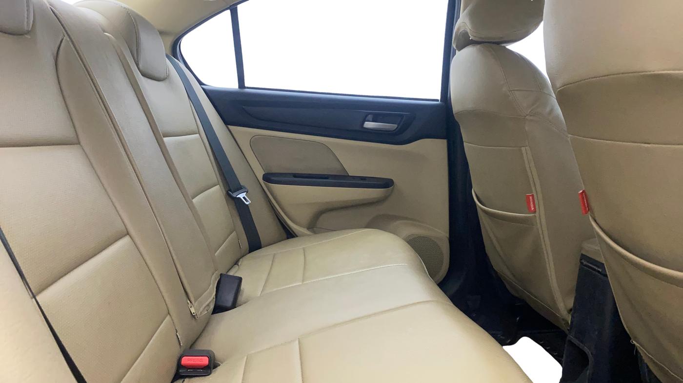 2023 Honda Amaze 1.2L I-VTEC VX CVT, Petrol, Automatic, 32,339 km, Right Side Rear Door Cabin