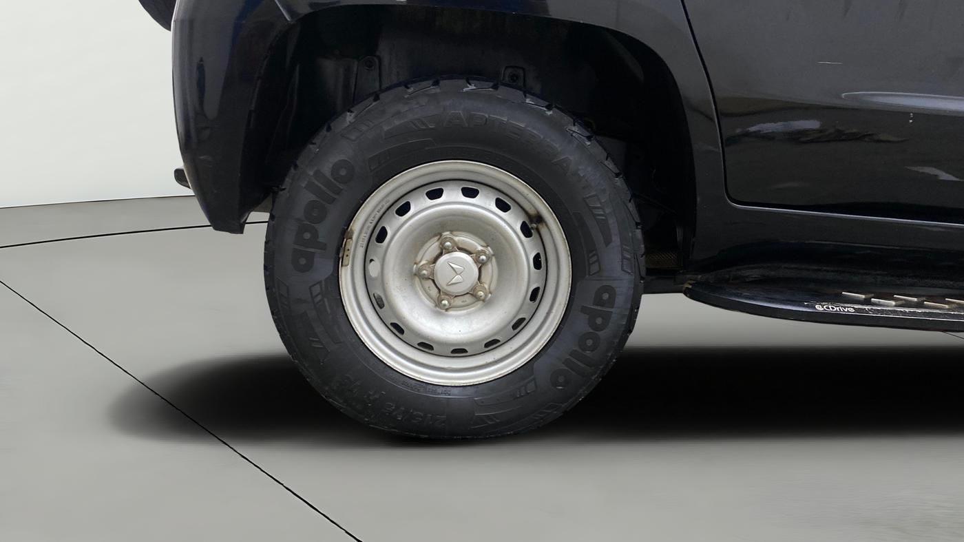 2023 Mahindra BOLERO NEO N 4, Diesel, Manual, 1,08,158 km, Right Rear Wheel