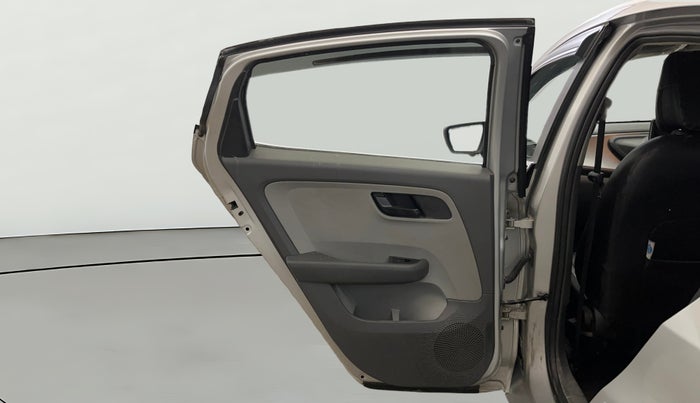 2020 Tata ALTROZ XT PETROL, Petrol, Manual, 79,992 km, LHS Rear Door