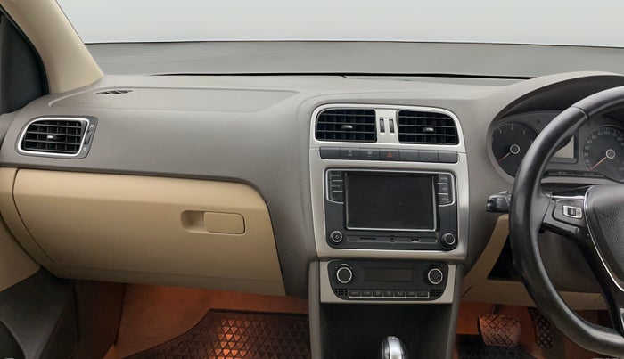 2017 Volkswagen Vento 1.2 TSI HIGHLINE PLUS AT, Petrol, Automatic, 43,250 km, Air Conditioner