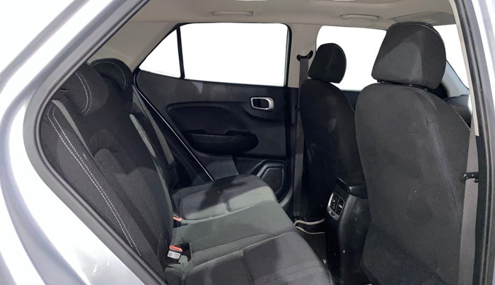 2021 Hyundai VENUE SX 1.0 TURBO, Petrol, Manual, 65,283 km, Right Side Rear Door Cabin