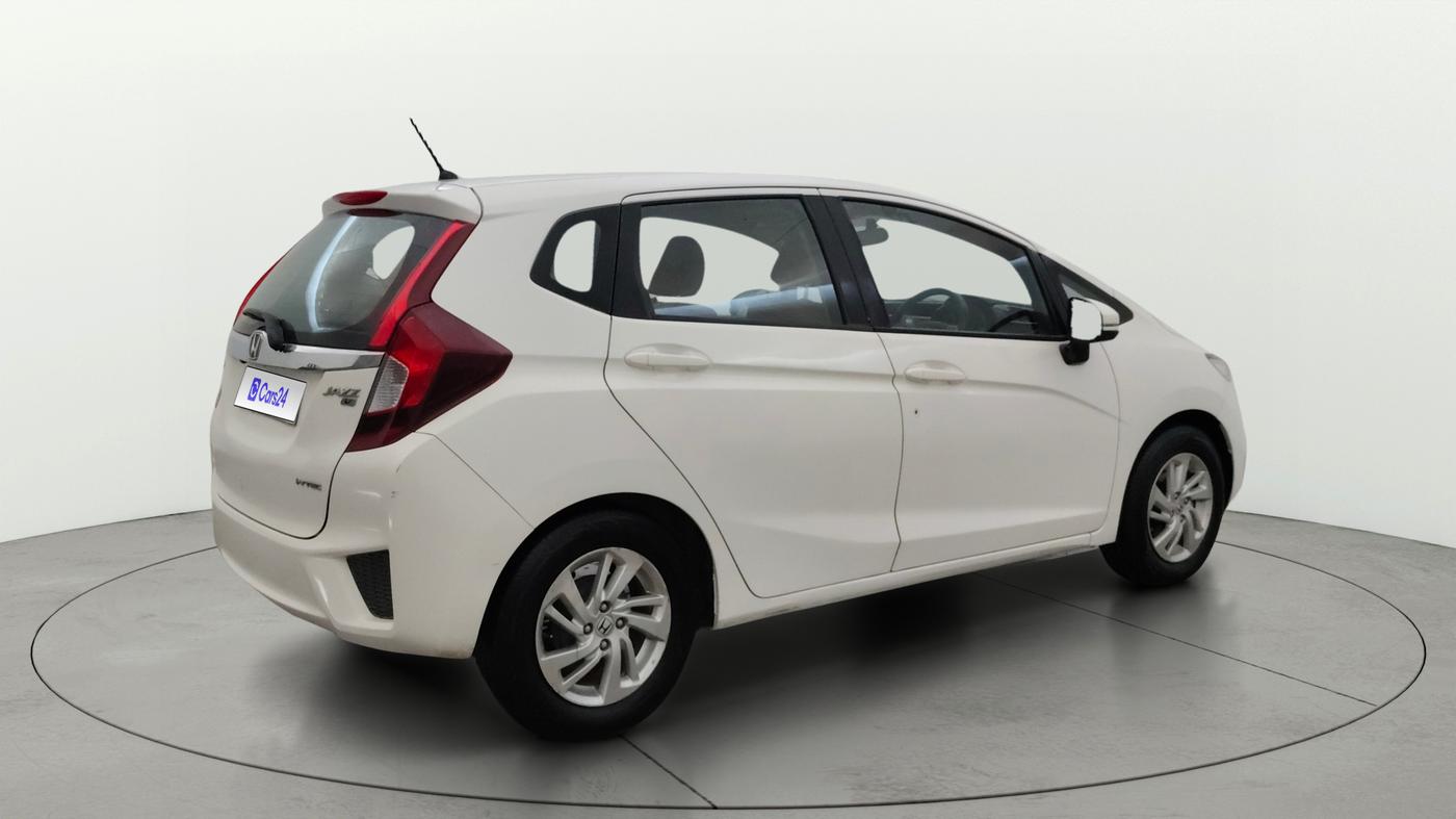 2015 Honda Jazz 1.2L I-VTEC V AT, CNG, Automatic, 43,357 km, Right Back Diagonal