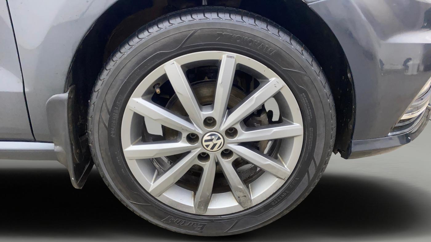 2018 Volkswagen Ameo HIGHLINE PLUS 1.0L 16 ALLOY, Petrol, Manual, 60,975 km, Right Front Wheel
