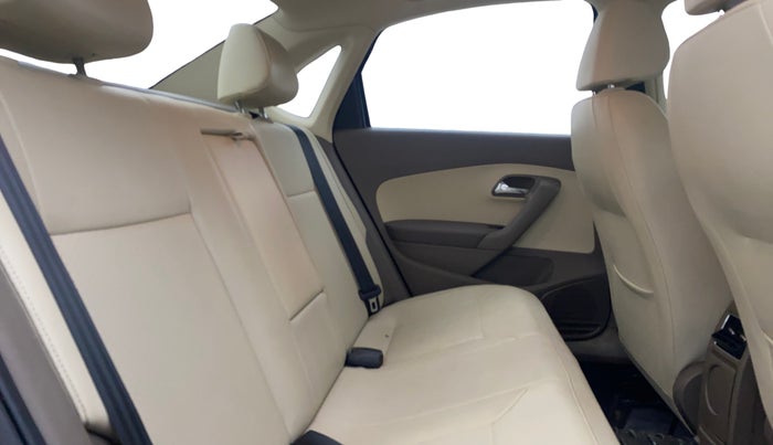 2016 Skoda Rapid 1.6 MPI STYLE PLUS AT, Petrol, Automatic, 87,383 km, Right Side Rear Door Cabin