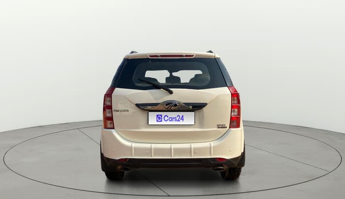 2017 Mahindra XUV500 W10 AT 1.99, Diesel, Automatic, 1,06,848 km, Back/Rear