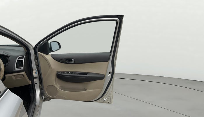 2012 Hyundai i20 MAGNA (O) 1.2, Petrol, Manual, 67,286 km, RHS Front Door