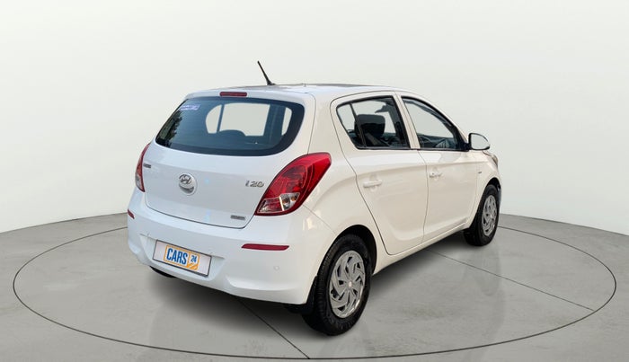 2014 Hyundai i20 MAGNA (O) 1.2, CNG, Manual, 1,16,327 km, Right Back Diagonal