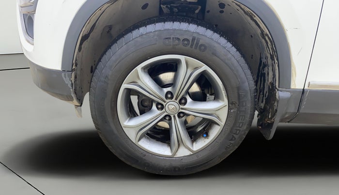 2021 Tata Harrier XZA 2.0L, Diesel, Automatic, 52,858 km, Left Front Wheel