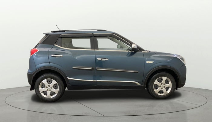 2023 Mahindra XUV300 W6 1.2 PETROL AMT, Petrol, Automatic, 22,980 km, Right Side View