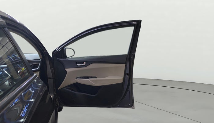 2019 Hyundai Verna 1.4 E PETROL, Petrol, Manual, 49,905 km, RHS Front Door