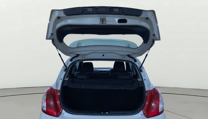 2014 Maruti Swift VXI, Petrol, Manual, 1,38,009 km, Boot Door Open