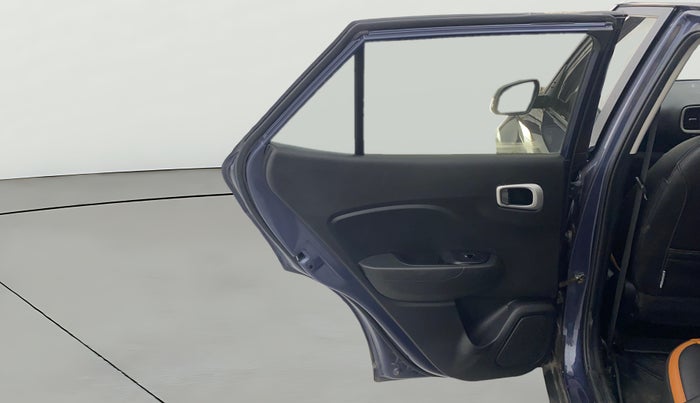 2021 Hyundai VENUE SX 1.5 CRDI, Diesel, Manual, 1,05,889 km, LHS Rear Door