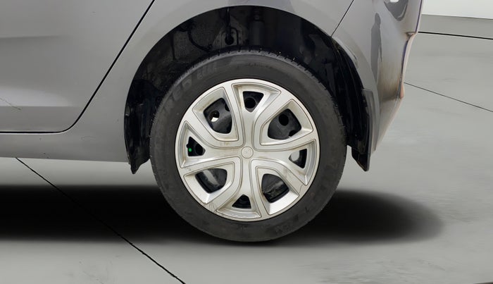2024 Tata ALTROZ XM PLUS CNG, CNG, Manual, 28,896 km, Left Rear Wheel
