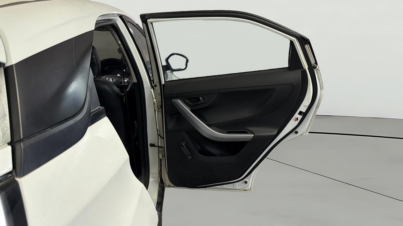 2023 Tata NEXON XE PETROL, Petrol, Manual, 53,843 km, RHS Rear Door