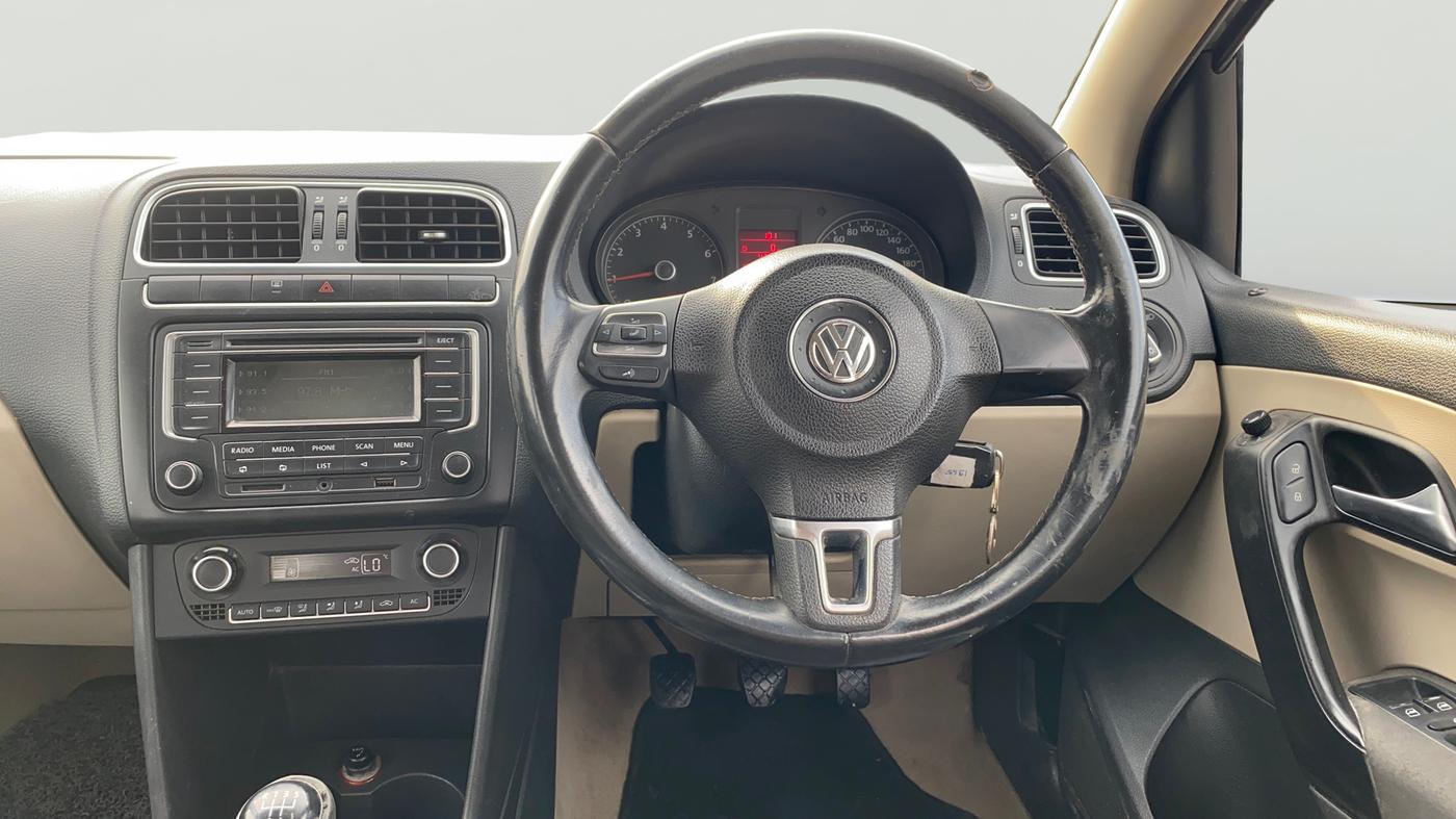 2013 Volkswagen Polo HIGHLINE1.2L, Petrol, Manual, 47,889 km, Steering Wheel Close Up