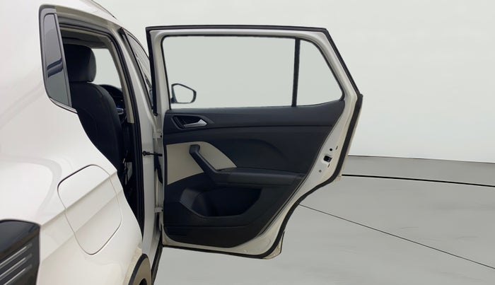 2022 Volkswagen TAIGUN TOPLINE 1.0 TSI MT, Petrol, Manual, 54,233 km, RHS Rear Door