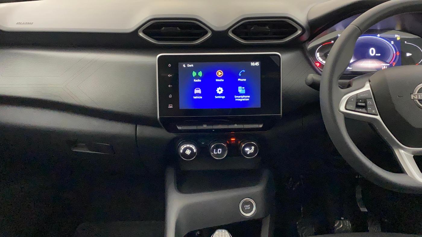 2025 Nissan MAGNITE N-Connecta B4D 1.0 Petrol MT, Petrol, Manual, 2,122 km, Air Conditioner