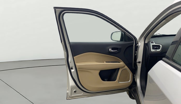 2017 Jeep Compass LONGITUDE 2.0 DIESEL, Diesel, Manual, 1,27,577 km, LHS Front Door