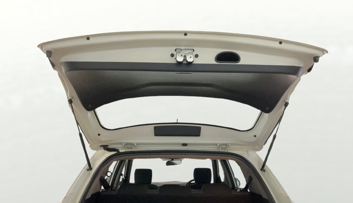 2017 Hyundai Creta E PLUS 1.6 PETROL, Petrol, Manual, 30,258 km, Boot Door Open