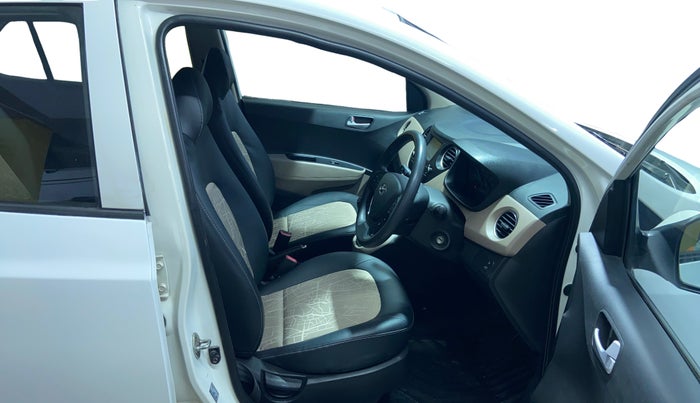 2017 Hyundai Grand i10 SPORTZ 1.2 KAPPA VTVT, Petrol, Manual, 63,070 km, Right Side Front Door Cabin