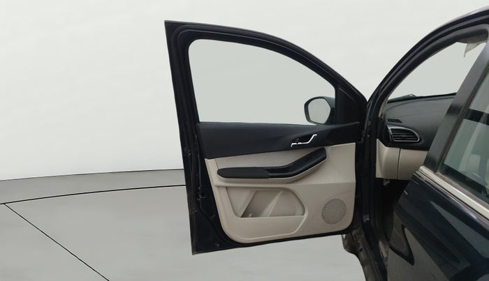 2022 Tata TIGOR XZ PLUS CNG, CNG, Manual, 39,569 km, LHS Front Door