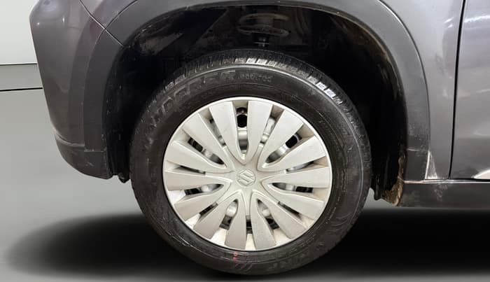 2022 Maruti Vitara Brezza LXI, Petrol, Manual, 39,255 km, Left Front Wheel