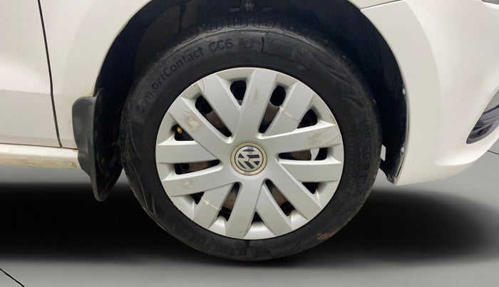 2014 Volkswagen Polo COMFORTLINE 1.2L PETROL, Petrol, Manual, 98,832 km, Right Front Wheel