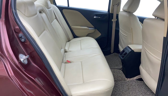 2016 Honda City 1.5L I-DTEC VX, Diesel, Manual, 1,20,005 km, Right Side Rear Door Cabin