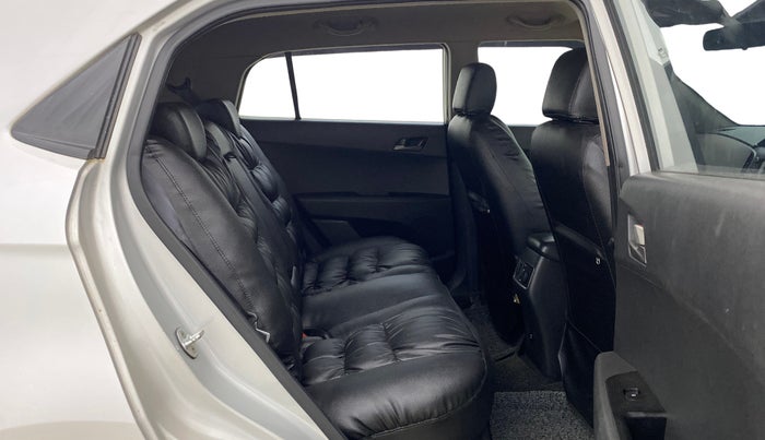 2016 Hyundai Creta SX PLUS 1.6 PETROL, Petrol, Manual, 41,937 km, Right Side Rear Door Cabin