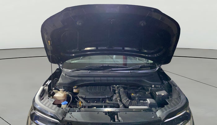 2023 KIA CARENS PRESTIGE PLUS 1.5 PETROL DCT 7 STR, Petrol, Automatic, 12,078 km, Open Bonet