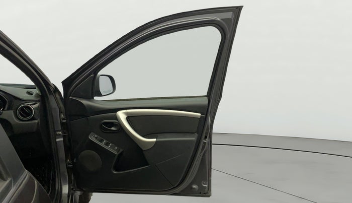 2019 Renault Duster 85 PS RXS MT DIESEL, Diesel, Manual, 88,806 km, RHS Front Door