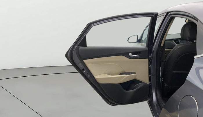 2019 Hyundai Verna 1.6 VTVT SX + AT, Petrol, Automatic, 77,323 km, LHS Rear Door