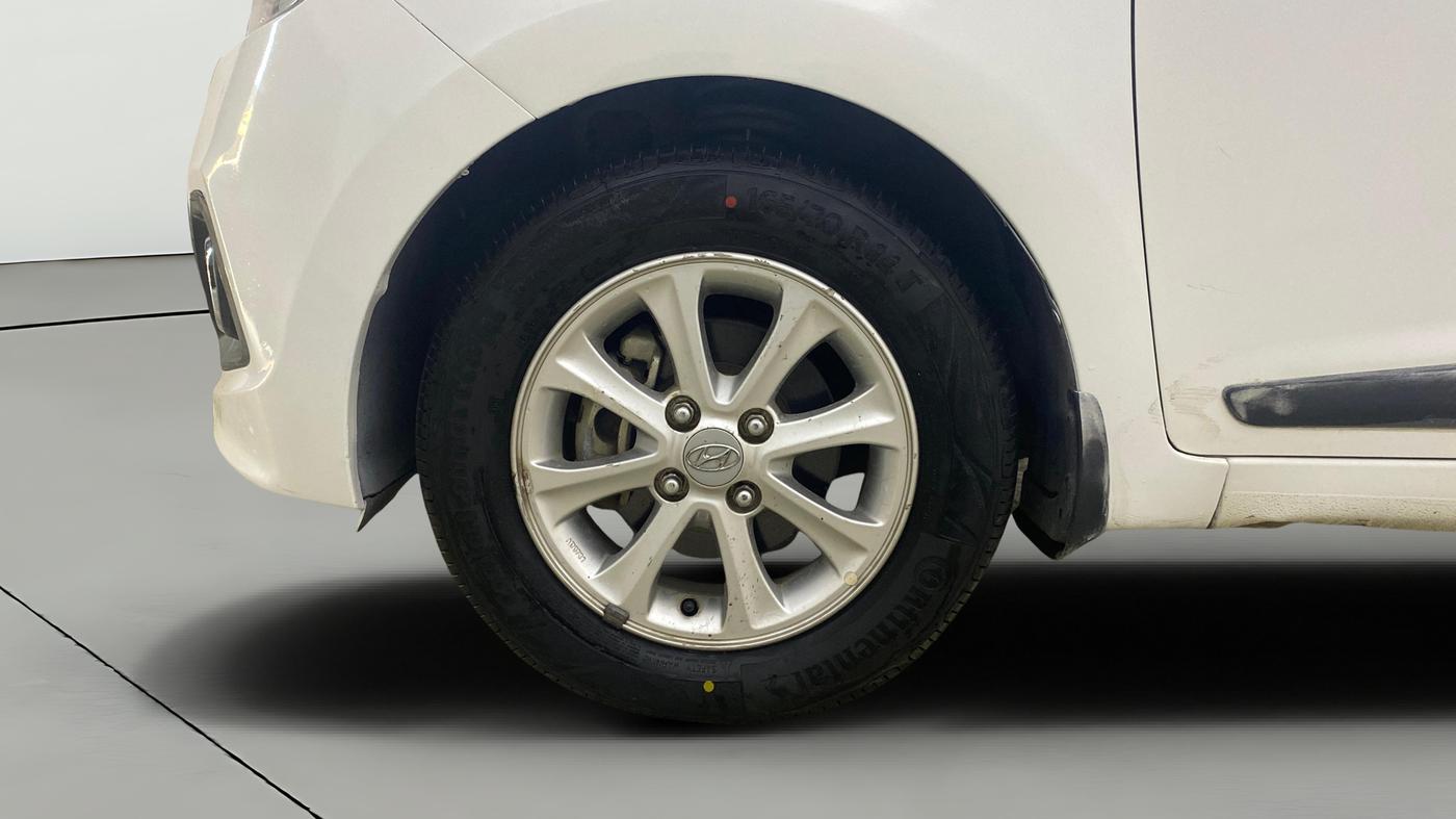 2015 Hyundai Grand i10 ASTA AT 1.2 KAPPA VTVT, Petrol, Automatic, 26,549 km, Left Front Wheel