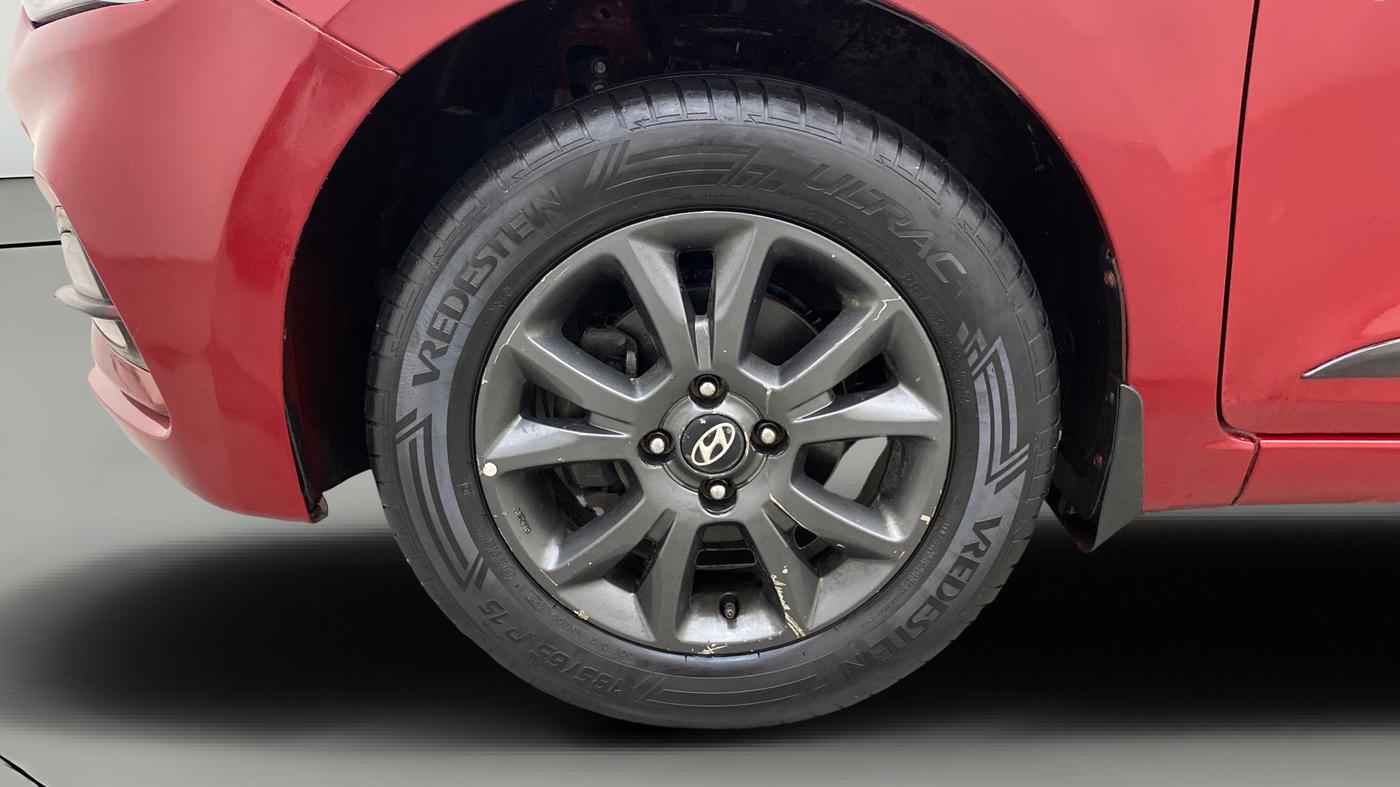 2019 Hyundai Elite i20 SPORTZ PLUS 1.4 CRDI, Diesel, Manual, 1,05,802 km, Left Front Wheel