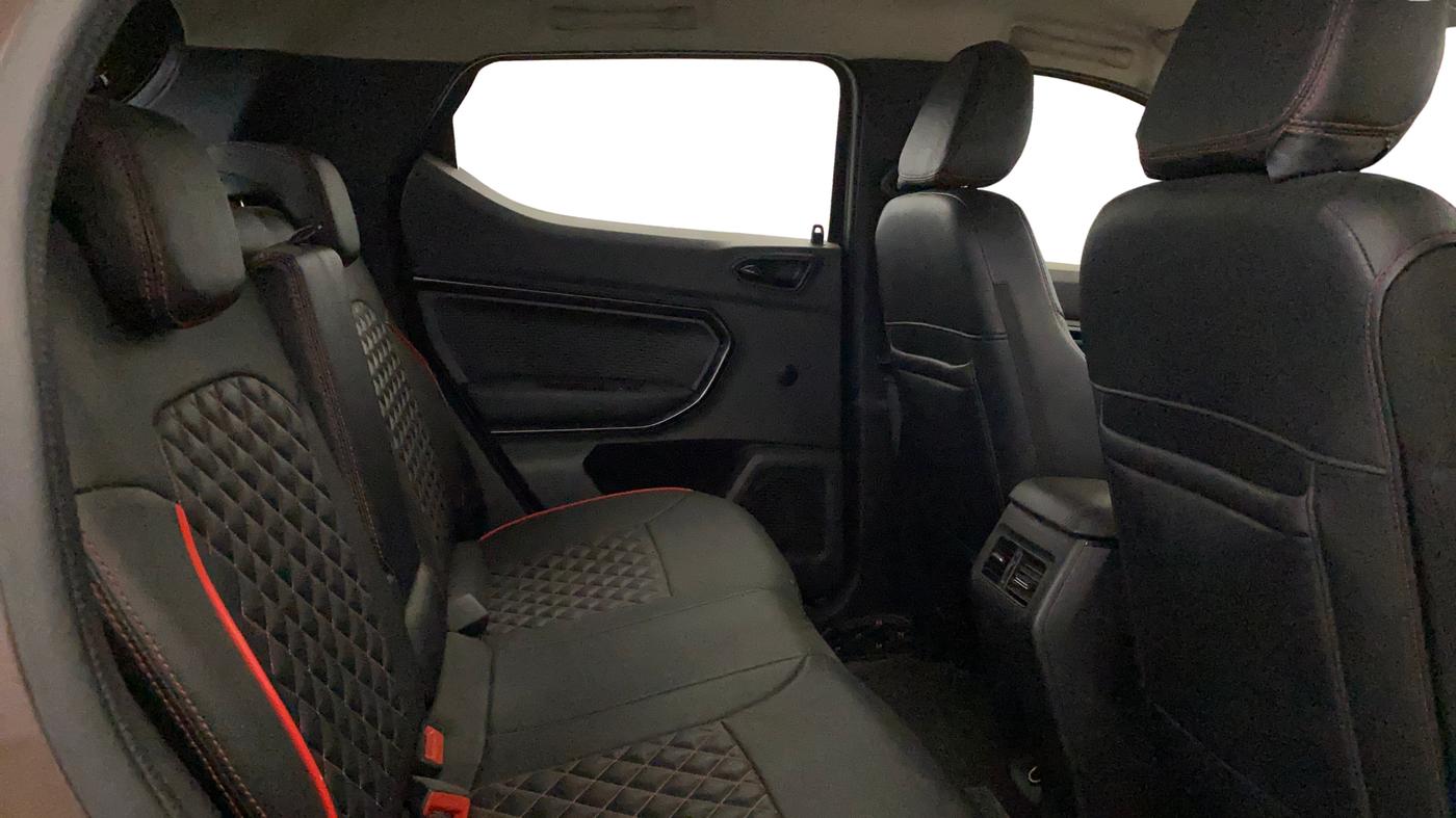 2023 Renault Kiger RXZ TURBO CVT, Petrol, Automatic, 94,104 km, Right Side Rear Door Cabin