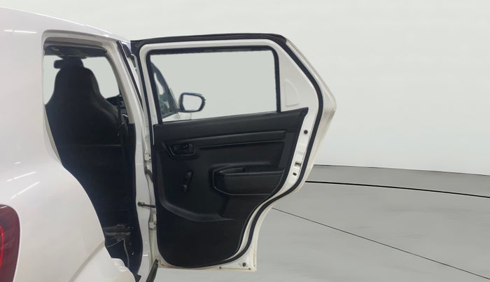 2024 Maruti S PRESSO VXI S-CNG, CNG, Manual, 32,883 km, RHS Rear Door