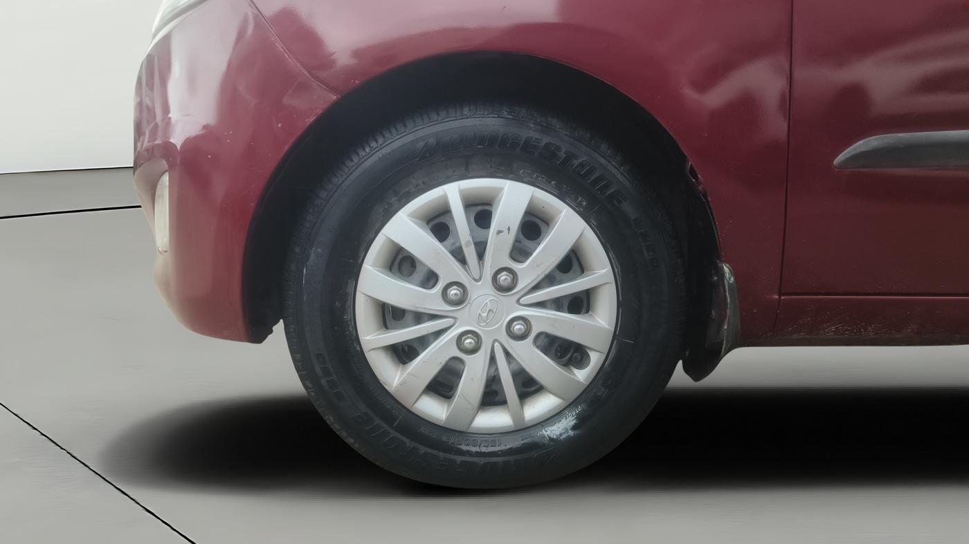 2014 Hyundai i10 MAGNA 1.2, Petrol, Manual, 23,572 km, Left Front Wheel