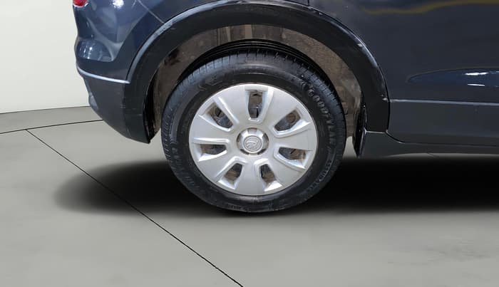2021 Skoda KUSHAQ ACTIVE 1.0L TSI MT, Petrol, Manual, 35,092 km, Right Rear Wheel