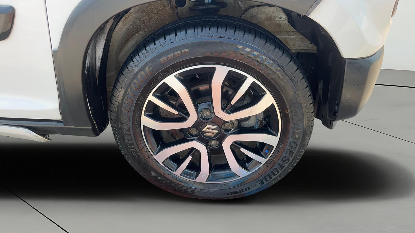2019 Maruti S PRESSO VXI PLUS AMT, Petrol, Automatic, 31,031 km, Right Front Wheel