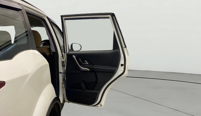 2019 Mahindra XUV500 W7 AT, Diesel, Automatic, 60,037 km, RHS Rear Door