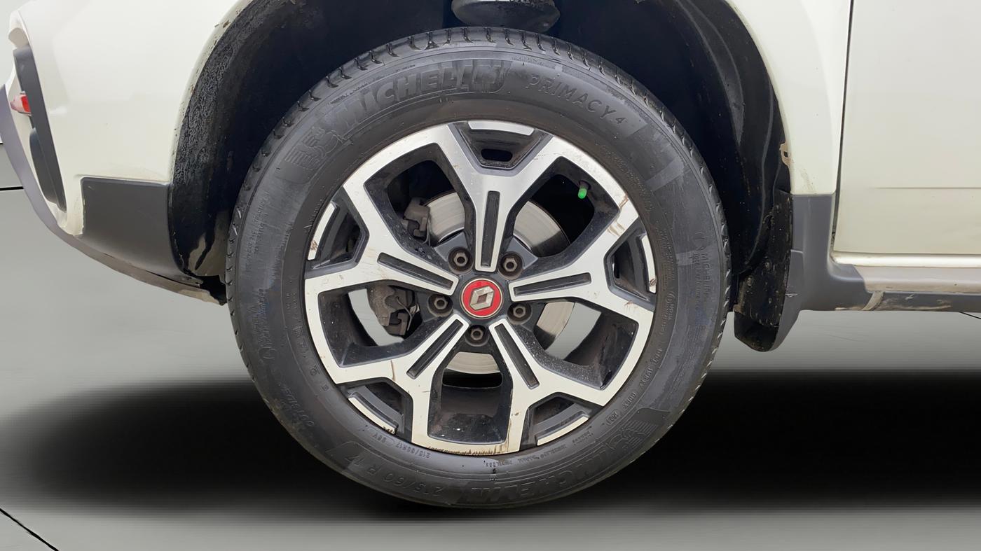2021 Renault Duster RXZ 1.3 TURBO PETROL CVT, Petrol, Automatic, 49,438 km, Left Front Wheel